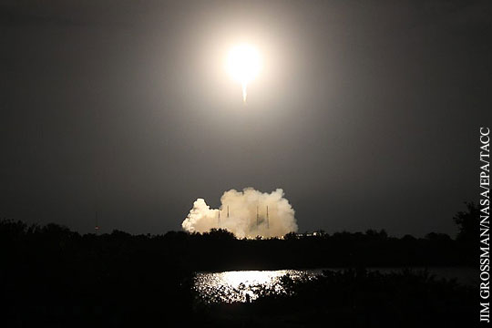 SpaceX вывела в космос сразу два спутника