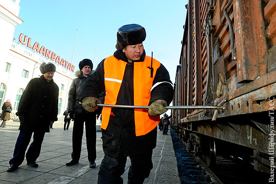Монголия заявила о готовности участвовать в строительстве железной дороги в обход России