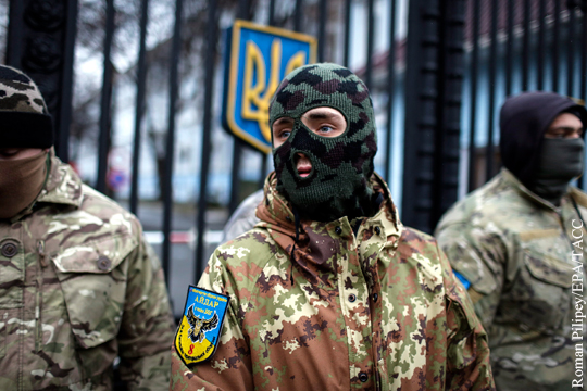 Минобороны Украины опровергло использование нацистской символики батальоном «Айдар»