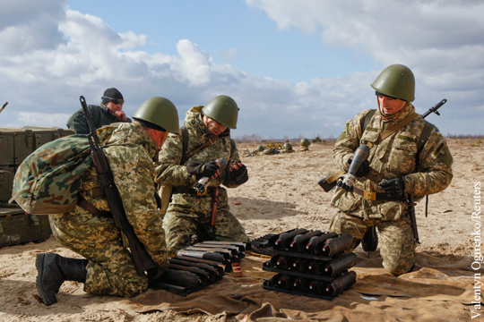 ДНР: Киев сосредотачивает технику и солдат вблизи линии соприкосновения