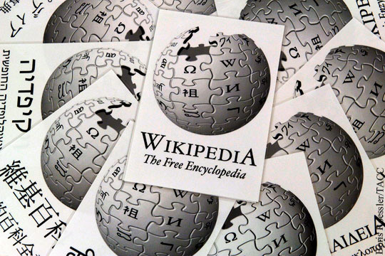 «Википедия» обвиняет США в глобальной слежке