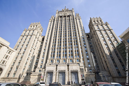 Москва ответила на инцидент с российскими дипломатами в Чехии