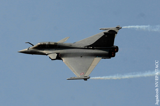 Индия отказалась обсуждать с Францией цену сделки по истребителям Rafale