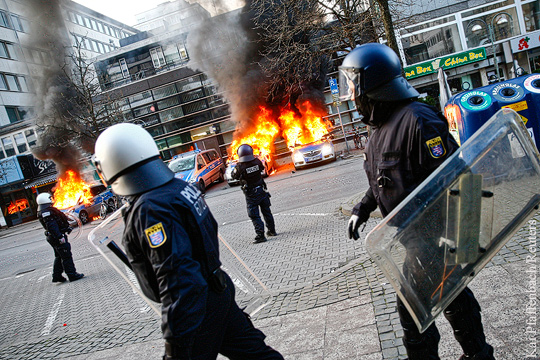 Немецкие анархисты устроили массовые беспорядки