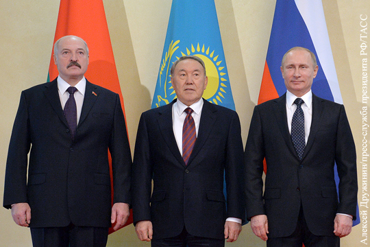 Путин предложил «валютный союз» России, Белоруссии и Казахстана
