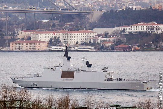 Французский фрегат «Лафайет» вошел в Черное море