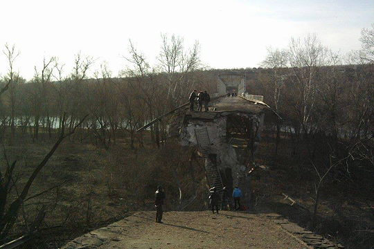 ОБСЕ: Ополченцы ЛНР вместе с бойцами «Айдара» восстанавливают мост под Луганском