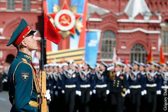 Украина отказалась направлять представителей на торжества в честь Победы в Москву
