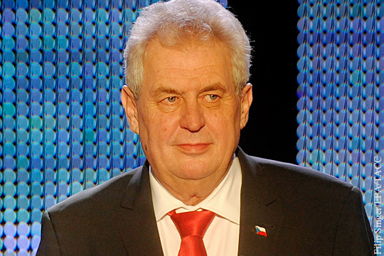Президенту Чехии не разрешили присутствовать на параде Победы