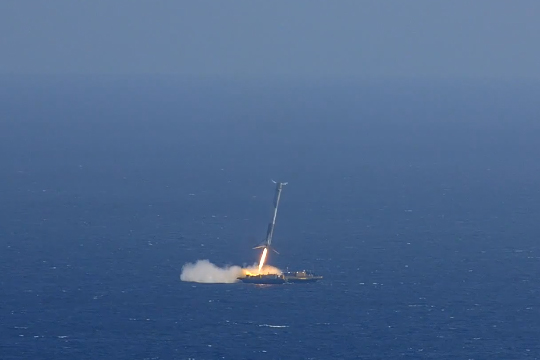 Обнародовано видео неудачного приземления первой ступени Falcon 9