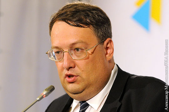 Советник главы МВД Украины заявил об одинаковом почерке в убийствах Бузины и Калашникова