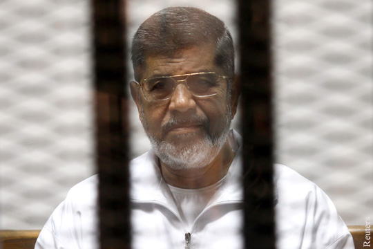 Экс-президент Египта Мурси приговорен к 20 годам тюрьмы