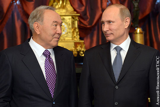 Путин поздравил Назарбаева с победой на выборах