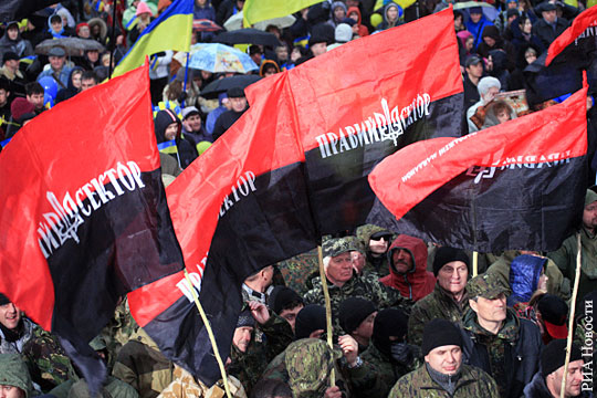 «Правый сектор» призвал украинских военных не выполнять «преступные приказы»