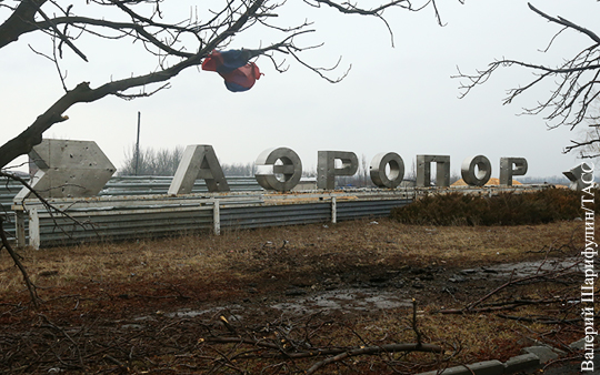 ДНР: Силовики ведут обстрел у аэропорта Донецка из орудий калибра НАТО