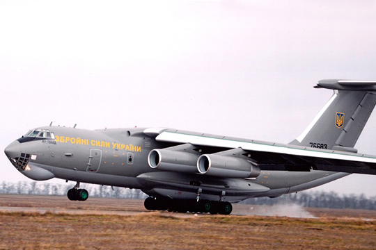 Украинский самолет  с эвакуируемыми из Непала пробил колесо при посадке в Дели