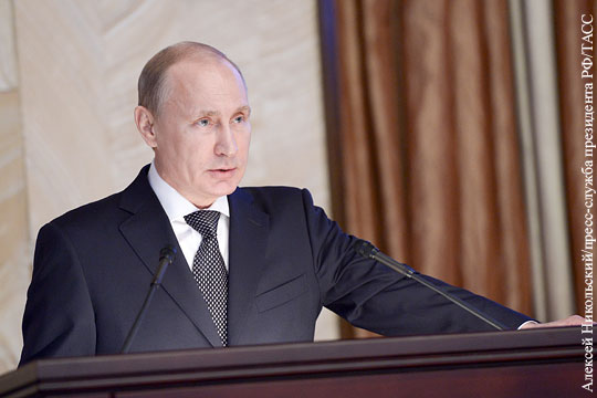 Путин поздравил лидеров стран СНГ и народы Украины и Грузии с 70-летием Победы