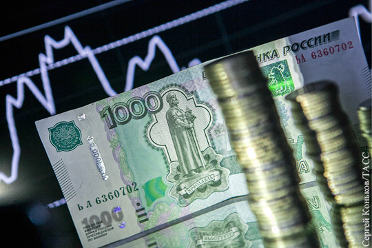 Курс рубля к доллару обновил максимум с конца ноября 2014 года
