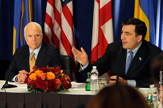 Саакашвили опроверг Маккейна, не подтвердившего свое согласие на назначение советником Порошенко