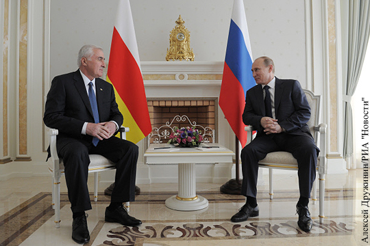 Путин внес в Госдуму договор между Россией и Южной Осетией о союзничестве