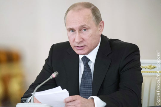 Путин назвал странным решение Киева о моратории на выплату внешнего долга