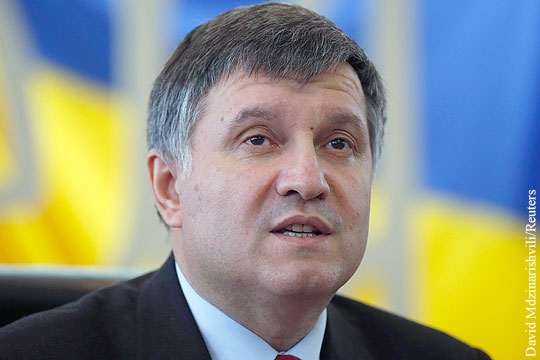 Аваков: С помощью военной операции можно решить проблему Донбасса за две–три недели