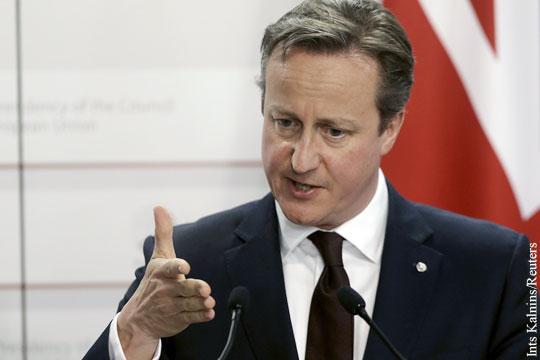 Премьер Британии заявил о необходимости отставки Блаттера