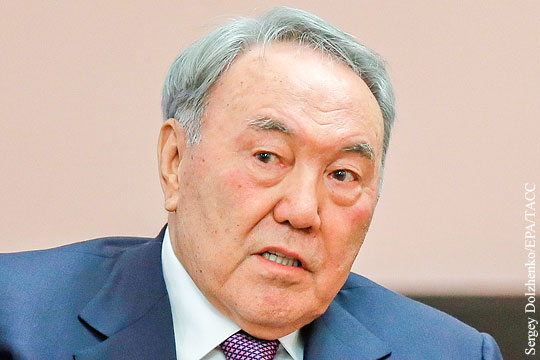 Назарбаев предложил усилить роль кабмина и парламента в Казахстане