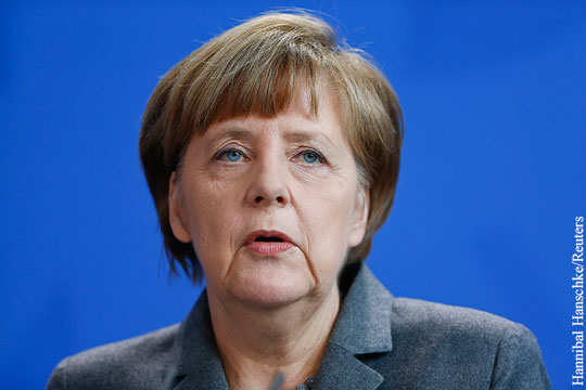 Меркель поддержала расследование коррупционного скандала в ФИФА