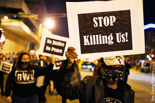 Полицейские США убивают по одному афроамериканцу в день