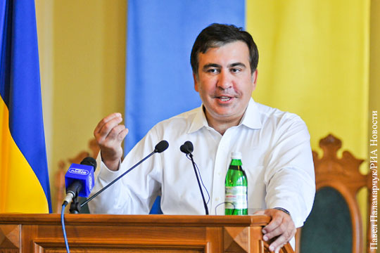 Саакашвили решил организовать доставку грузов с Востока в Европу в обход России