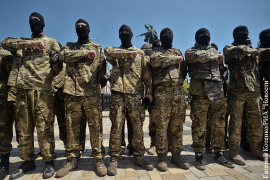 Конгресс США запретил обучать бойцов «омерзительного неонацистского батальона «Азов»