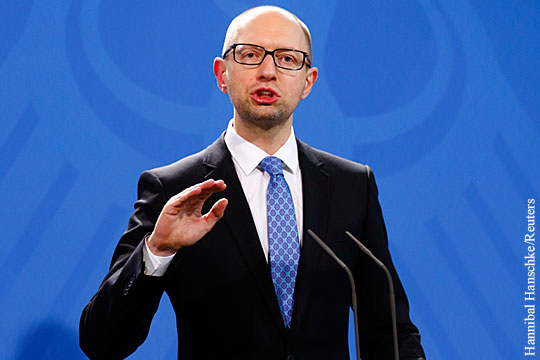 Яценюк: Украина не может обслуживать накопленные за три года долги