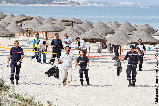 При стрельбе у отеля в Тунисе погибли 19 человек