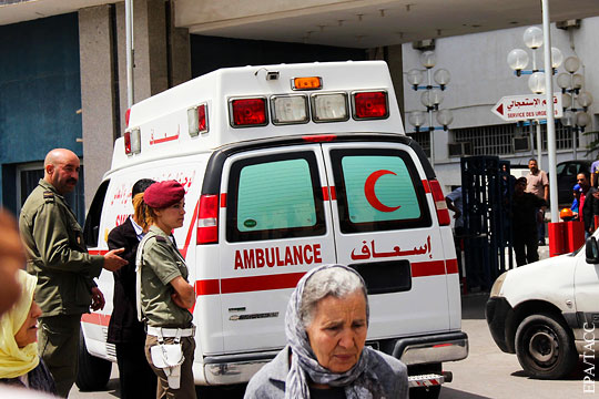 Число жертв стрельбы у отеля в Тунисе выросло до 27 человек