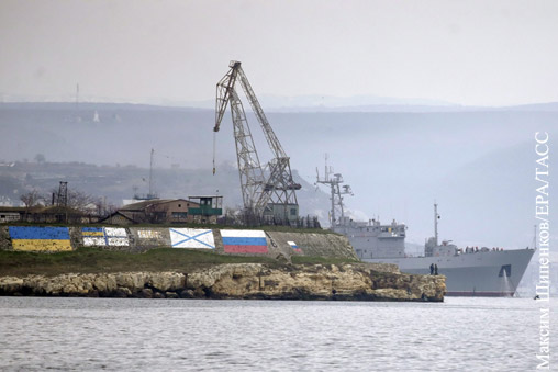 Киев выразил надежду на возвращение оставшихся в Крыму кораблей