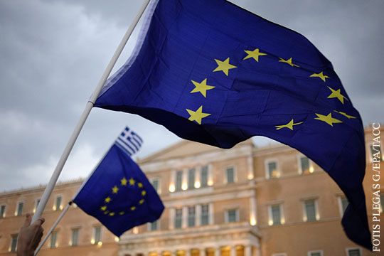 Еврокомиссия призвала Грецию остаться в еврозоне