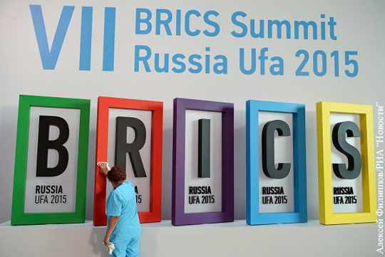Лидеры ШОС и БРИКС по итогам саммитов в Уфе решили призвать к миру на Украине