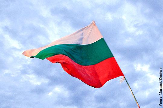 В центре Киева сорвали 15 флагов Болгарии
