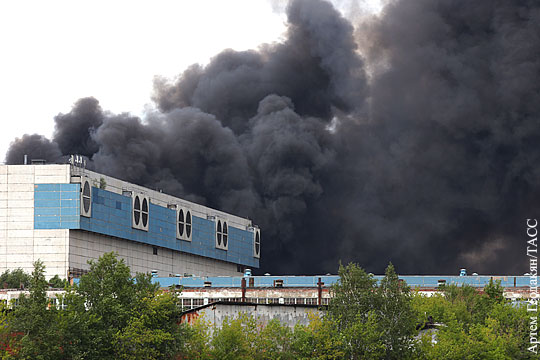Обрушился фасад здания бывшего завода ЗиЛ в Москве