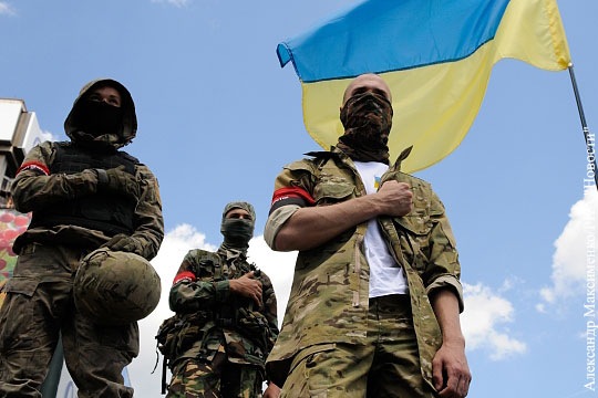 «Правый сектор» пригрозил направить бойцов в Киев