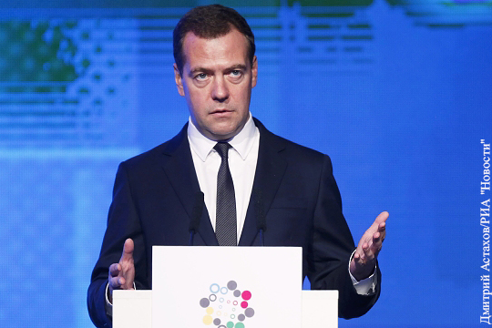 Медведев предложил ликвидировать Минкрыма