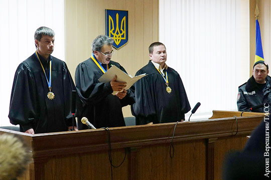 Киевские власти намерены разобраться с судейским корпусом