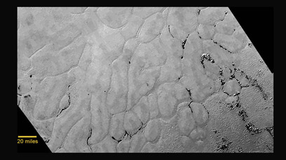 Ледяную равнину на Плутоне назвали в честь советского спутника