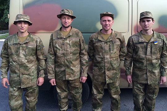 Показана новая форма украинских военных в расцветке «Варан»