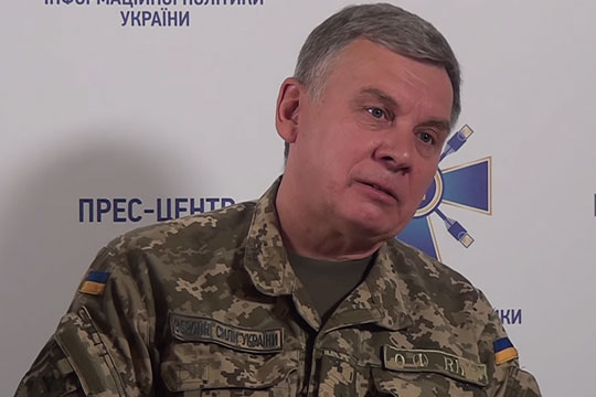 Киев пригрозил вернуть на позиции в Донбассе вооружение калибром более 100 мм