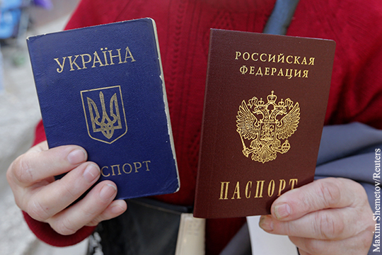 Плотницкий: Обсуждается возможность выдачи жителям ДНР и ЛНР российских паспортов