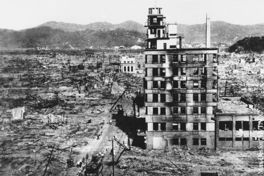 Опрос: Больше 60% японцев ожидают извинений США за бомбардировки Хиросимы и Нагасаки