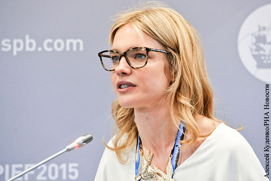 Водянова рассказала, почему не забирает родных в Европу