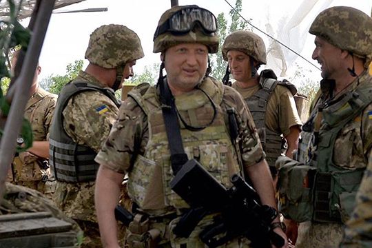 Турчинов не исключил введения военного положения на Украине